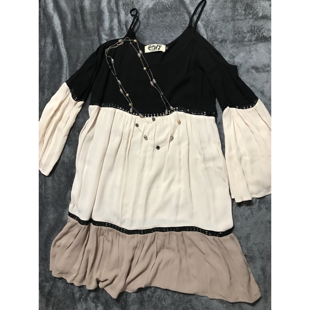 Color Block Cold Shoulder Dress!